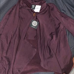 Bobeau brand new long sleeve cape style